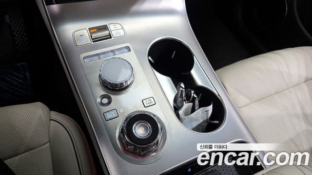 Genesis GV70, 2025 9