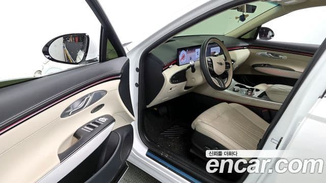 Genesis GV70, 2025 10