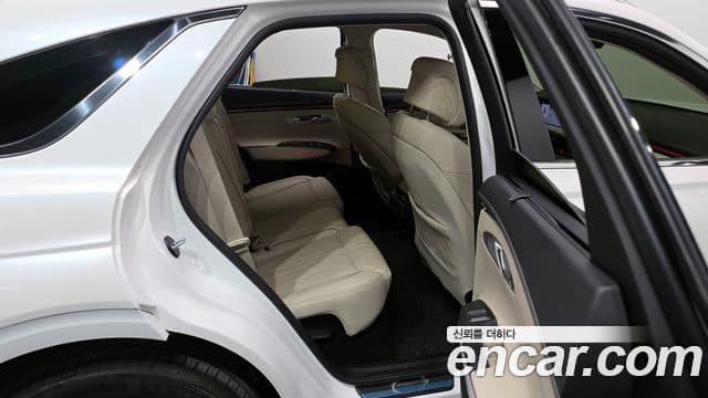 Genesis GV70, 2025 12