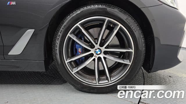 BMW 5시리즈 (G30) 520i M Sport, 2022 все фото