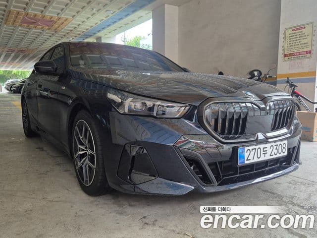 BMW 5시리즈 (G60) 523d M Sport, 2025 1
