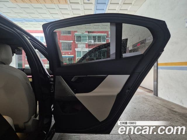 BMW 5시리즈 (G60) 523d M Sport, 2025 13