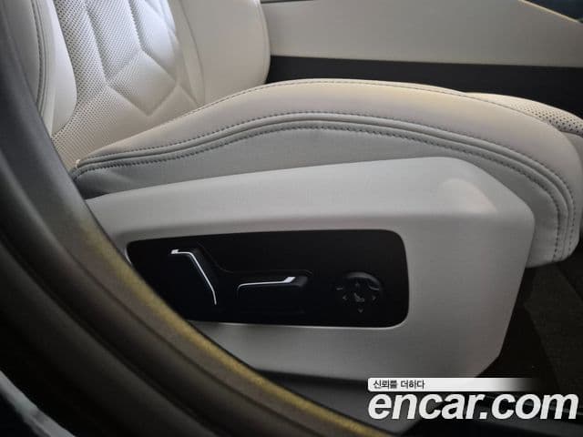 BMW 5시리즈 (G60) 523d M Sport, 2025 14