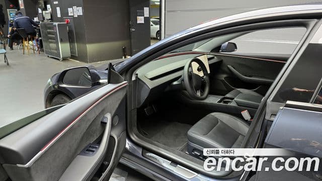 Tesla модель 3 Long Range, 2024 11