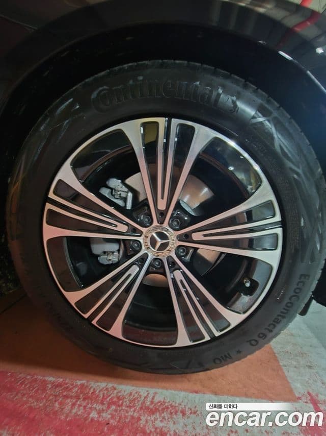 Mercedes-Benz E-класс W214 Avantgarde, 2025 19