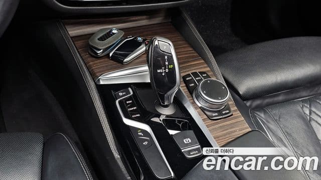 BMW 5시리즈 (G30) 520d M Sport Plus, 2018 9