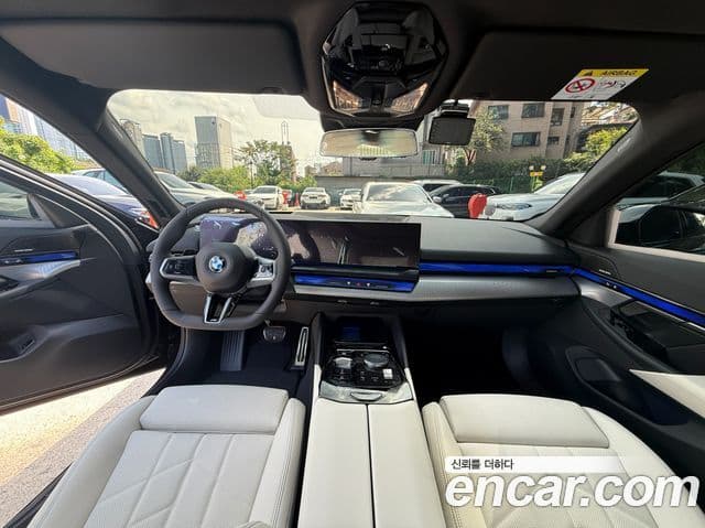 BMW 5시리즈 (G60) 520i M Sport, 2025 7