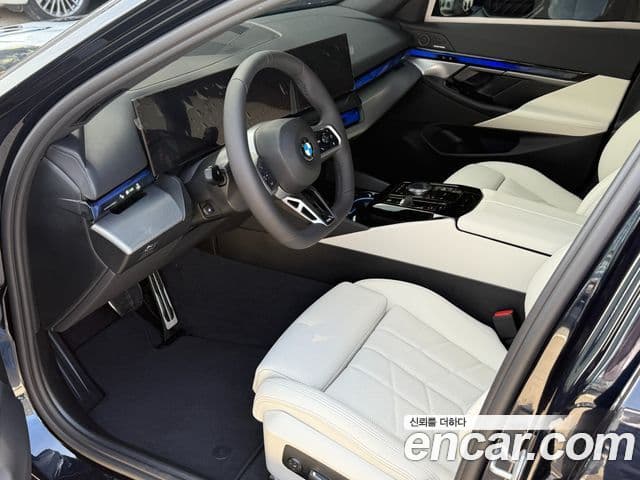 BMW 5시리즈 (G60) 520i M Sport, 2025 8