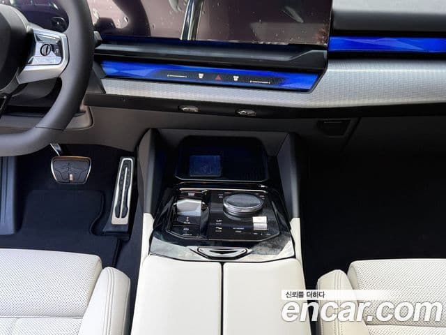 BMW 5시리즈 (G60) 520i M Sport, 2025 12