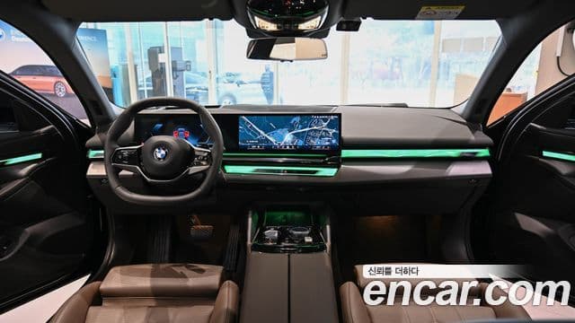 BMW 5시리즈 (G60), 2025 8