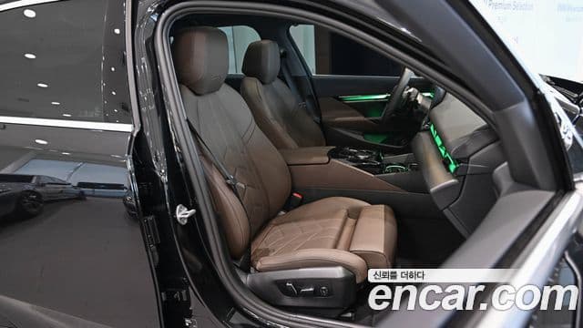 BMW 5시리즈 (G60), 2025 13