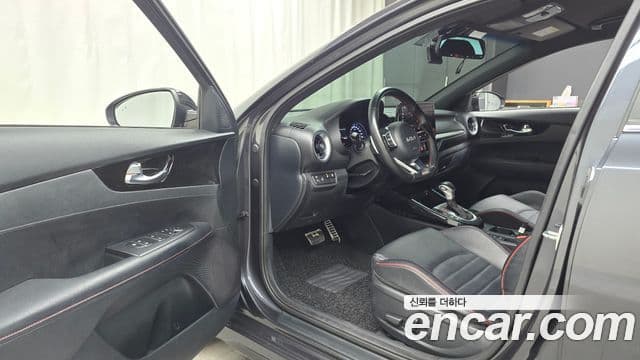 Kia The / новый New K3 2세대 Signature, 2023 10