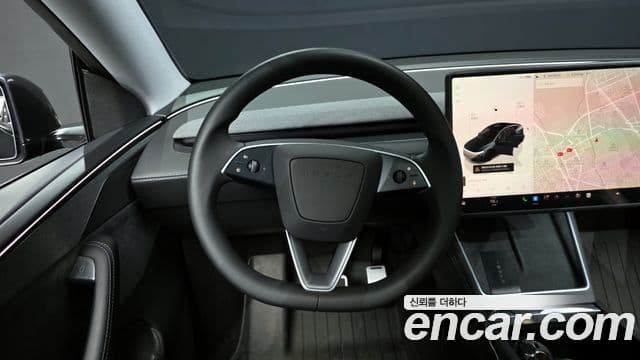 Tesla модель Y Long Range, 2025 13