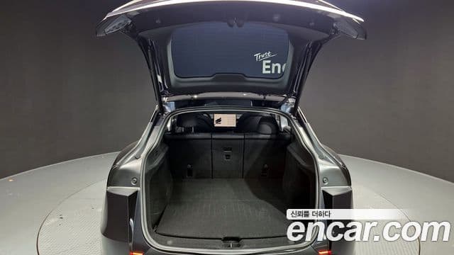 Tesla модель Y Long Range, 2025 20