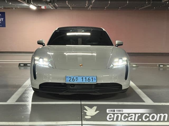 Porsche 타이칸 базовый, 2023 1