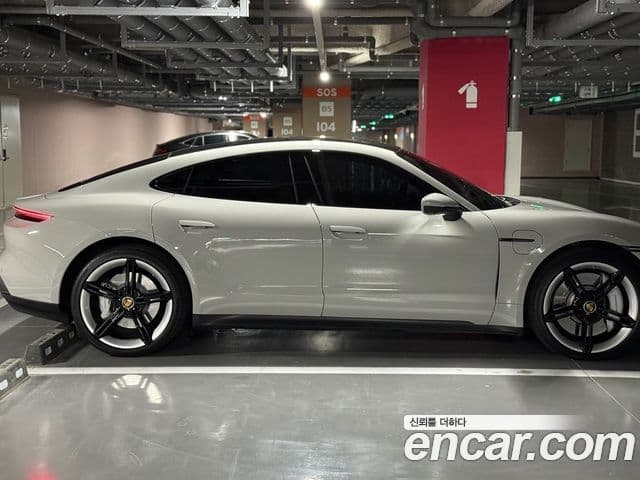 Porsche 타이칸 базовый, 2023 3