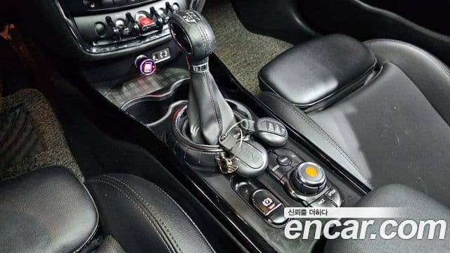 Mini Cooper D 클럽맨 2세대, 2017 9