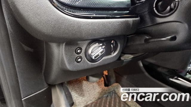 Mini Cooper D 클럽맨 2세대, 2017 17