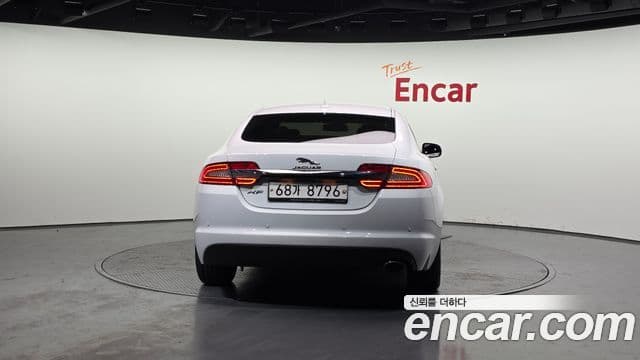 Jaguar New XF X250, 2015 4