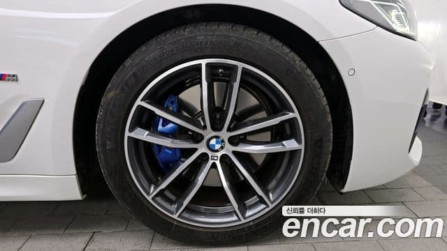 BMW 5시리즈 (G30) 520i M Sport, 2023 все фото