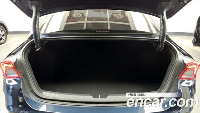 Kia K5 гибрид 3세대 Noblesse, 2023 20