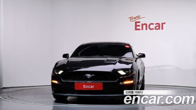 Ford Mustang купе, 2018 3