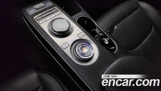 Genesis GV70, 2021 9