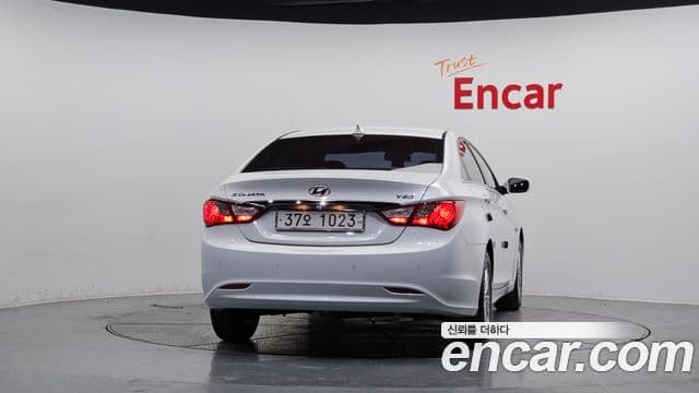 Hyundai YF Sonata Y20 Grand, 2010 4