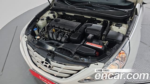 Hyundai YF Sonata Y20 Grand, 2010 6