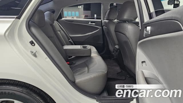 Hyundai YF Sonata Y20 Grand, 2010 12