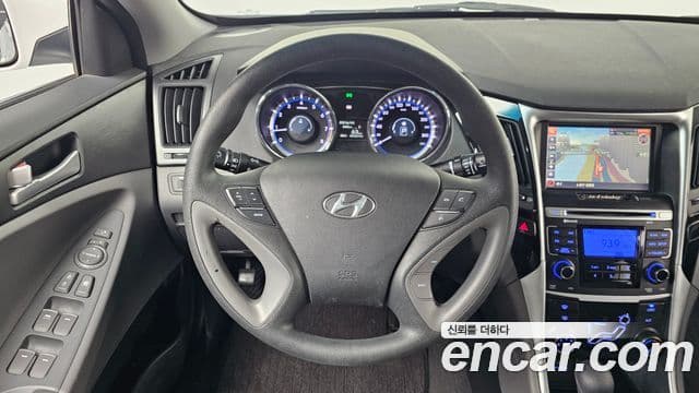 Hyundai YF Sonata Y20 Grand, 2010 13