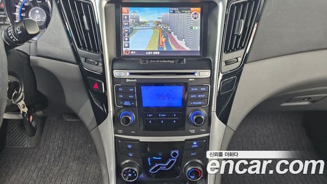 Hyundai YF Sonata Y20 Grand, 2010 14