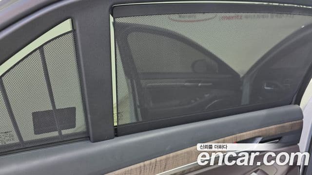 Genesis G90 Premium Luxury, 2019 13