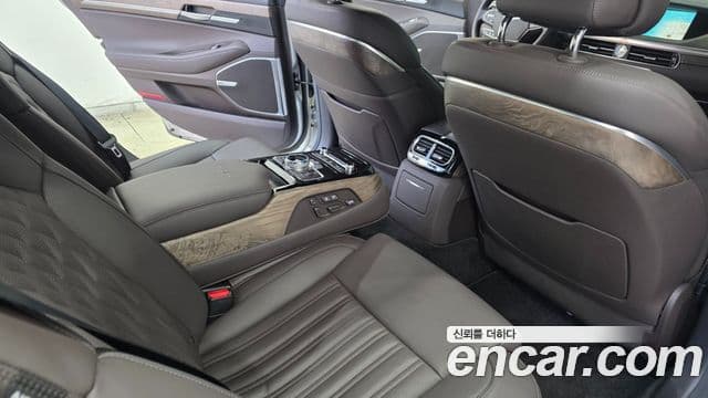 Genesis G90 Premium Luxury, 2019 14
