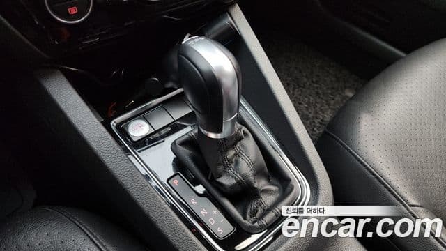 Volkswagen New Jetta 6세대, 2015 9