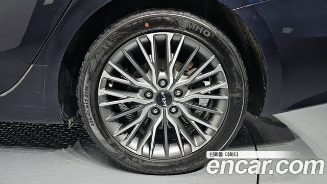 Kia The / новый New K3 2세대 Signature, 2023 все фото