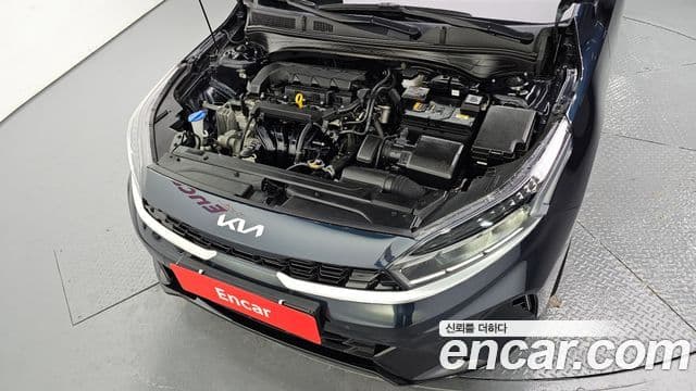 Kia The / новый New K3 2세대 Signature, 2023 6
