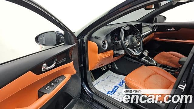 Kia The / новый New K3 2세대 Signature, 2023 10