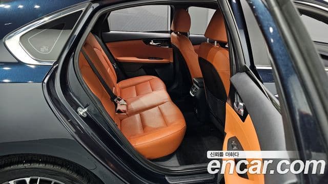 Kia The / новый New K3 2세대 Signature, 2023 12