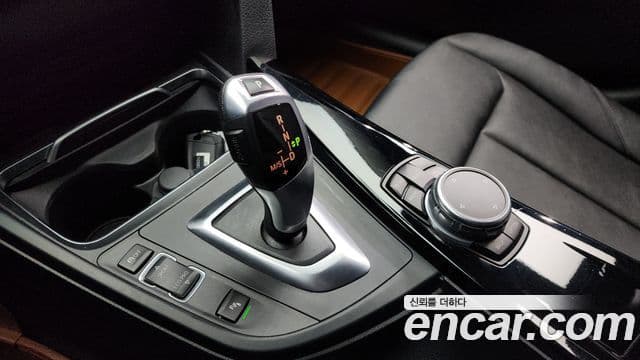 BMW 3시리즈 (F30), 2016 9