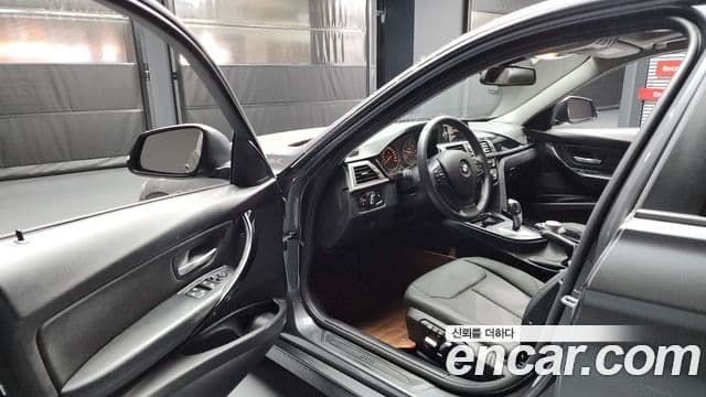 BMW 3시리즈 (F30), 2016 10