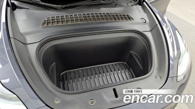 Tesla модель Y Long Range AWD, 2022 6