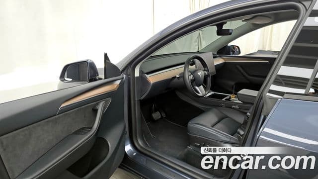 Tesla модель Y Long Range AWD, 2022 10