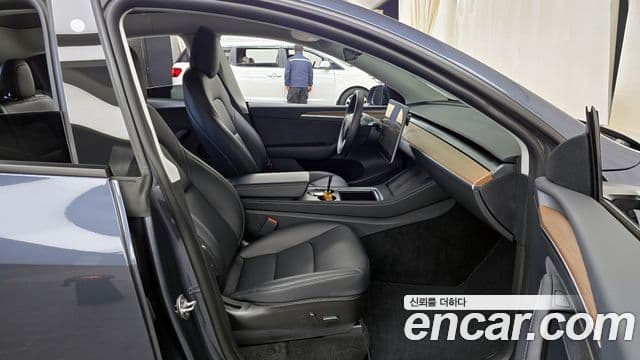 Tesla модель Y Long Range AWD, 2022 11