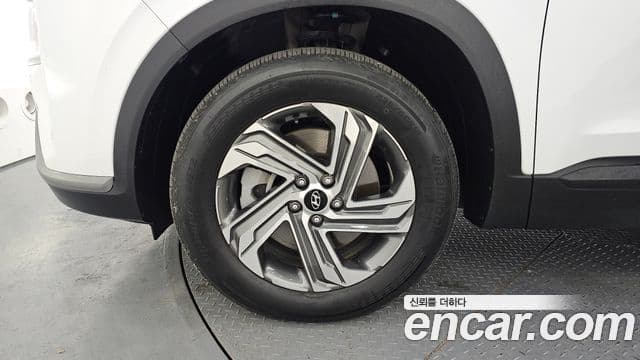 Hyundai The / новый New Santa Fe Exclusive, 2023 все фото