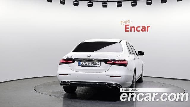 Mercedes-Benz E-класс W213 Exclusive, 2021 4