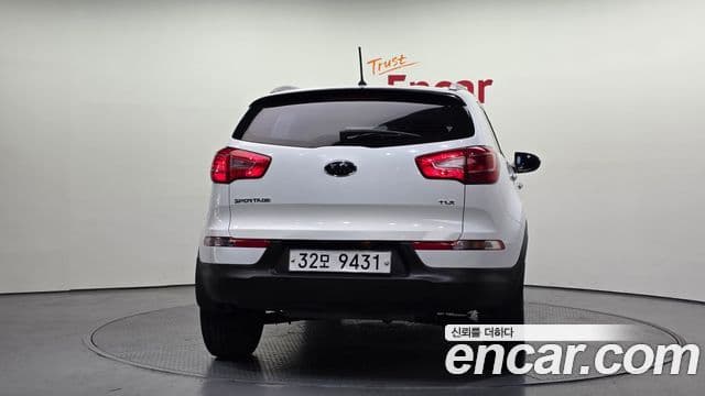Kia Sportage R Premium, 2012 4