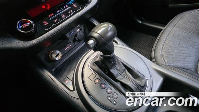 Kia Sportage R Premium, 2012 9