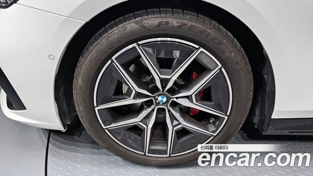 BMW 5시리즈 (G60) 520i Special Edition, 2025 все фото