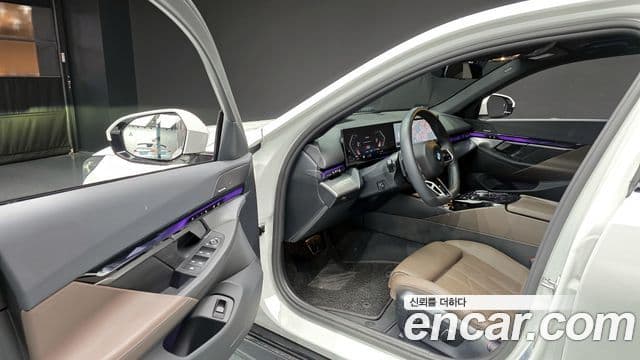 BMW 5시리즈 (G60) 520i Special Edition, 2025 11